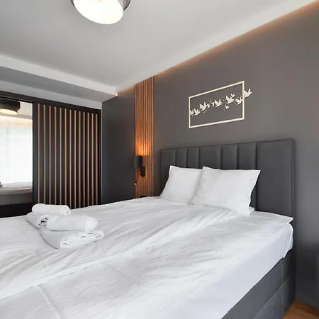 Rentplanet - Kasprowicza Apartment