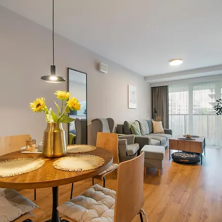 Rentplanet - Kasprowicza Apartment *