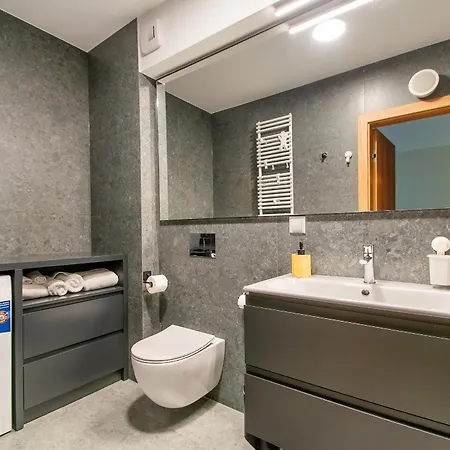 Rentplanet - Kasprowicza Apartment Kolobrzeg